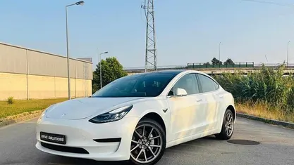Usado Tesla Model 3 Standard Range Plus 189 kW (258 HP) 2020 Branco Sedan