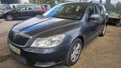 Cinzento Usado 2010 Skoda Octavia Carrinha | € 5.500 (Preço justo)
