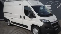 Branco Usado 2020 Peugeot Boxer Active Van | € 18.950 (Preço justo)