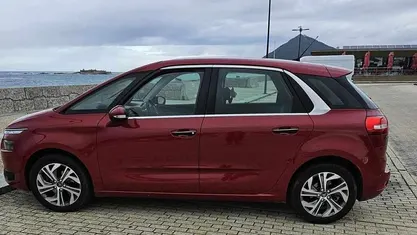Vermelho Usado 2013 Citroën C4 Picasso Monovolume | € 11.500 (Preço justo)