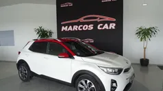 Branco Usado 2018 Kia Stonic EX SUV | € 19.400 (Preço justo)