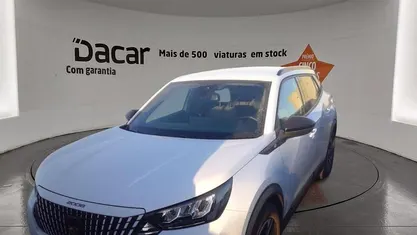 Usado 2025 Peugeot e-2008 Allure SUV | € 26.499 (Bom preço)