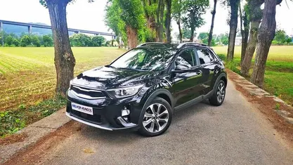 Usado Kia Stonic 120 HP (88 kW) 2018 SUV