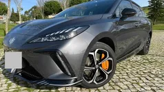 Cinzento Usado 2023 MG MG4 EV Citadino | € 32.000 (Preço justo)