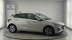 Cinzento Usado 2024 Hyundai i20 Comfort Citadino | € 17.490 (Preço justo)