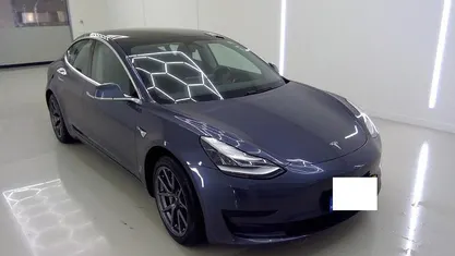 Usado 2020 Tesla Model 3 Standard Range Plus Sedan | € 19.970 (Preço justo)