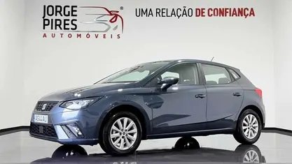 Cinzento Usado 2022 Seat Ibiza Citadino | € 13.990 (Preço justo)