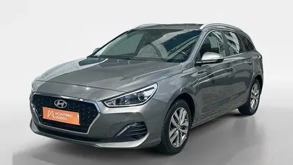 Cinza Usado 2019 Hyundai i30 Style Carrinha | € 16.990 (Preço justo)