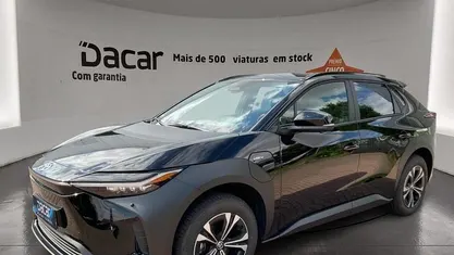 Preto Usado 2024 Toyota bZ4X Team SUV | € 34.899 (Preço justo)