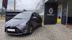 Cinza Usado 2017 Toyota Yaris Hybrid Comfort | € 14.700 (Preço justo)
