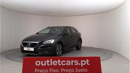 Preto metalizado Usado 2019 Volvo V40 CC Plus Carrinha | € 18.990 (Preço justo)
