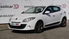 Branco Usado 2011 Renault Mégane III Dynamique Citadino | € 7.500 (Preço justo)