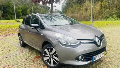 Cinzento Usado 2016 Renault Clio GrandTour Carrinha | € 8.750 (Preço justo)