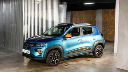 Azul Usado 2021 Dacia Spring Comfort Citadino | € 10.990 (Preço justo)