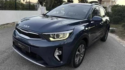 Usado 2024 Kia Stonic SUV | € 17.699 (Preço justo)