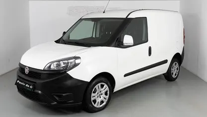 Usado 2020 Fiat Doblò Monovolume | € 13.980 (Preço justo)