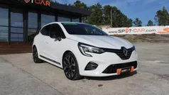 Branco Usado 2023 Renault Clio V Intens Citadino | € 18.250 (Preço justo)