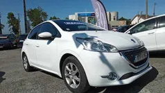 Usado 2015 Peugeot 208 Style Citadino | € 7.900 (Bom preço)