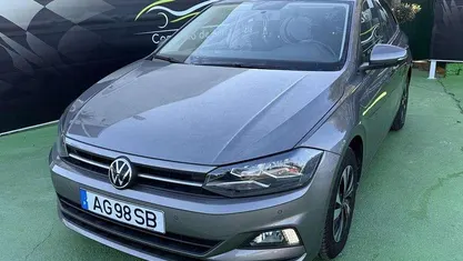 Cinzento Usado 2021 VW Polo | € 13.950 (Bom preço)