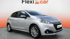 Usado 2018 Peugeot 208 Allure Citadino | € 10.290 (Preço justo)