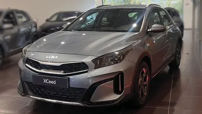 Cinzento Usado 2025 Kia XCeed SUV | € 21.250 (Super Preço)