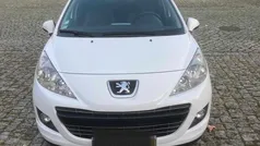Branco Usado 2012 Peugeot 207 Citadino | € 6.250 (Bom preço)