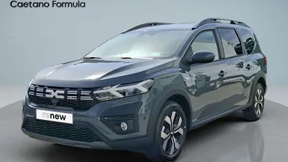 Usado Dacia Jogger Expression 100 HP (73 kW) 2025 Cinzento Monovolume