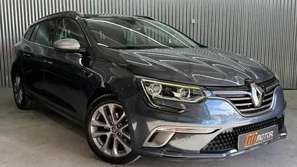 Usado Renault Mégane GrandTour 110 HP (80 kW) 2017 Cinzento Carrinha