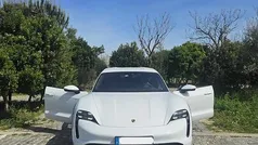 Usado 2021 Porsche Taycan Sedan | € 64.900 (Preço justo)