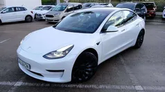 Branco Usado 2021 Tesla Model 3 Performance Sedan | € 37.950 (Preço justo)