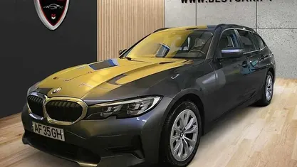 Cinzento Usado 2021 BMW 320 Carrinha | € 22.950 (Super Preço)