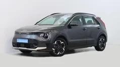 Cinzento Usado 2023 Kia e-Niro SUV | € 29.900 (Preço justo)