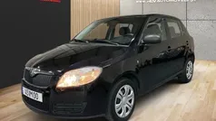 Preto Usado 2009 Skoda Fabia Elegance | € 4.250 (Preço justo)