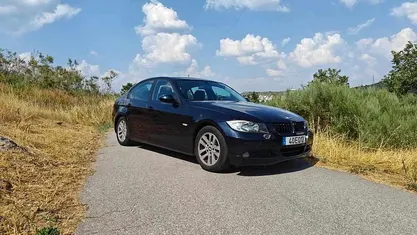 Azul Usado 2007 BMW 320 Sedan | € 7.500 (Preço justo)