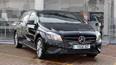 Preto Usado 2015 Mercedes A180 Style Citadino | € 14.950 (Preço justo)