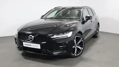 Preto Usado 2022 Volvo V60 Plus Carrinha | € 40.900 (Preço justo)