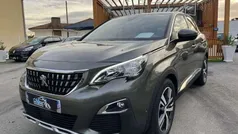 Cinza escuro Usado 2017 Peugeot 3008 Allure Monovolume | € 17.450 (Preço justo)