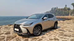 Branco Usado 2023 Lexus NX450h+ Executive Line SUV | € 67.650