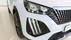 Usado 2024 Peugeot e-2008 Allure SUV | € 27.500 (Preço justo)