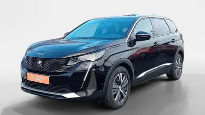 Preto Usado 2023 Peugeot 5008 Allure SUV | € 26.024 (Preço justo)