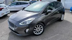 Cinzento Usado 2018 Ford Fiesta Titanium Citadino | € 13.950 (Preço justo)