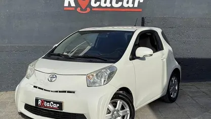 Usado Toyota iQ 68 HP (50 kW) 2010 Citadino