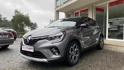 Usado Renault Captur 91 HP (66 kW) 2024 Cinzento SUV