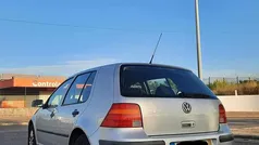 Cinzento Usado 2002 VW Golf IV Citadino | € 2.550 (Preço justo)
