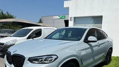 Cinza Usado 2022 BMW X4 xLine SUV | € 54.999 (Preço justo)