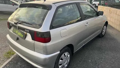 Cinzento Usado 1998 Seat Ibiza | € 3.000 (Preço justo)