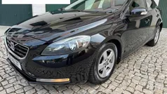 Usado 2015 Volvo V40 Kinetic Carrinha | € 12.900 (Preço justo)