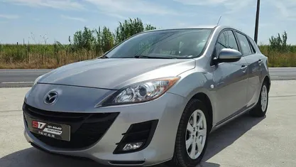 Cinza Usado 2012 Mazda 3 Exclusive Citadino | € 5.500 (Preço justo)
