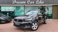 Preto Usado 2021 Volvo XC40 Momentum SUV | € 24.850 (Preço justo)