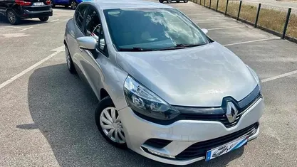 Usado Renault Clio IV 75 HP (55 kW) 2017 Cinza